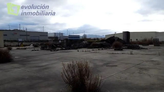 SUELO INDUSTRIAL  EN MIRANDA DE EBRO. BURGOS — 9