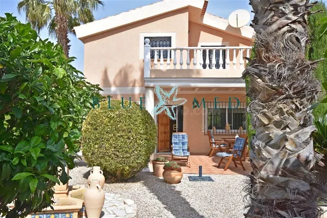 FANTÁSTICO CHALET INDEPENDIENTE A 500 M DE LA PLAYA EN EL AL