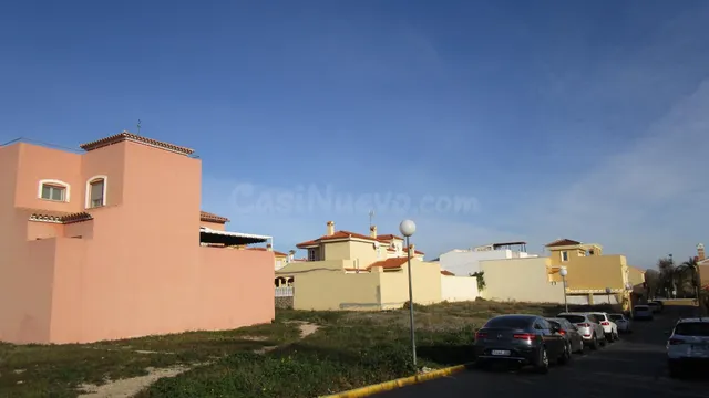 ¡Tu proyecto de vida empieza aquí! Solar en la mejor zona re - foto 4