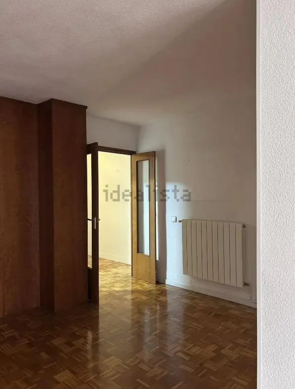 ALQUILER DE EXCELENTE VIVIENDA SIN AMUEBLAR EN AVENIDA OSCAR ESPLÁ ALICANTE — 6