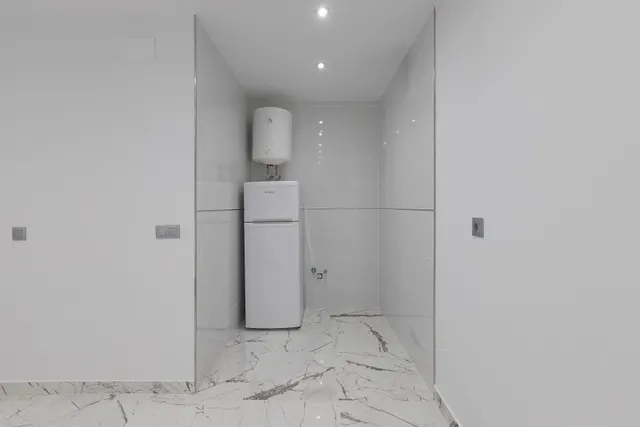 ESTUDIOS A ESTRENAR JUNTO PUERTO DEPORTIVO FUENGIROLA — 11