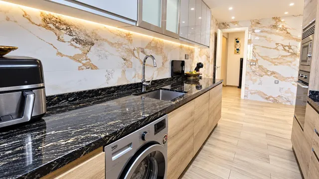 Vivienda amplia de 3 dormitorios, 2 baños en el corazón de Torremolinos — 7