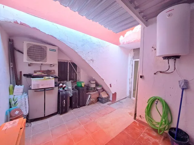 Casa de una sola planta con patio y azotea independiente en El Arenal — 25
