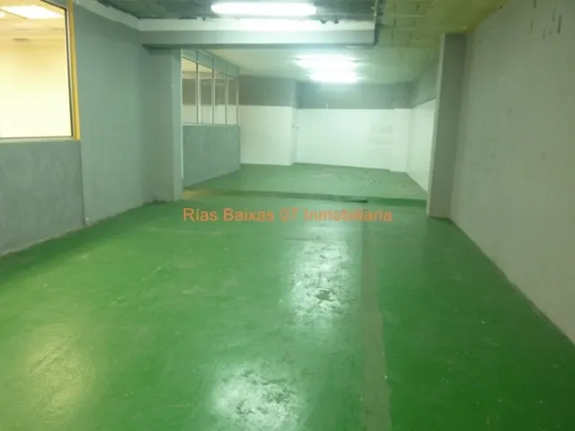 REF 4258 LOCAL 950m2 ESQUINA DOS CALLES CON PARKING 9 VEHICULOS ,OFICINAS,BAÑOS Y VESTUARIOS VIGO — 10