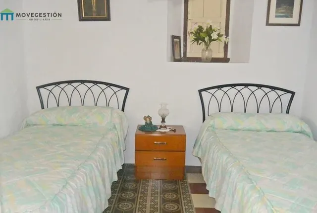 CASA EN VILLALUENGA DEL ROSARIO — 6