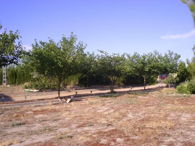 parcela: Terreno de 5500 m2 y casa de 60 m2, preparada para ampliar. — 5