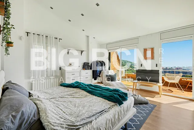 Exclusiva casa con vistas panorámicas — 38
