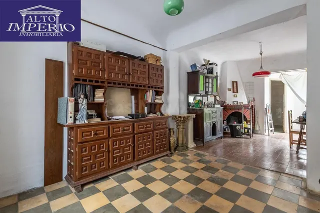 Casa con Parcela a Reformar en Granada - foto 4