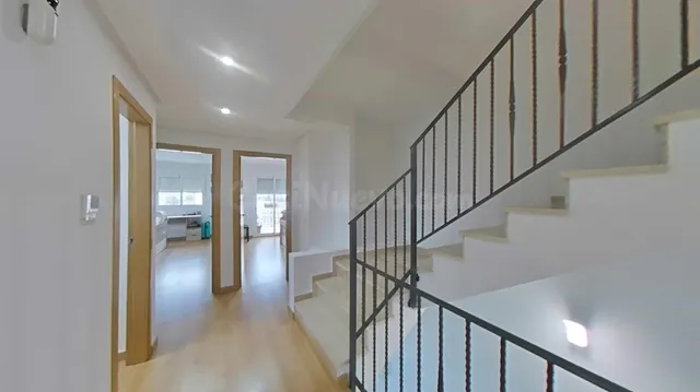 Bungalow con encanto y diseño moderno en Monforte del Cid: A
