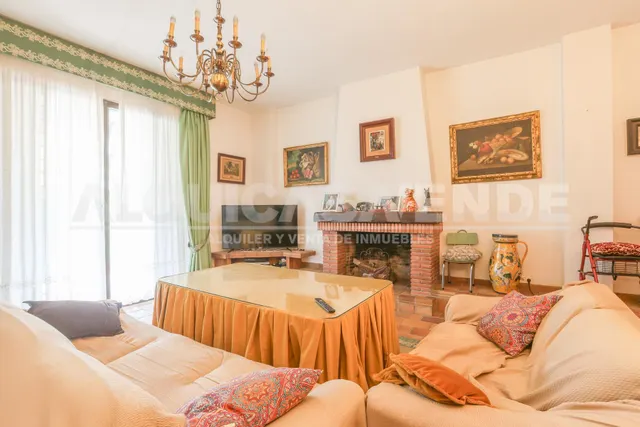 Exclusiva villa de lujo en Simón Verde: 1.150 m2 de parcela privada, gran piscina y bodega, a un paso de Sevilla. — 19