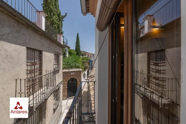 Espectacular casa con vistas directas a la Alhambra y Licencia Turística Activa en el Albaicín — 44