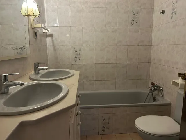 EDIFICIO CON LOCAL Y VIVIENDA INDEPENDIENTE - SABADELL — 12