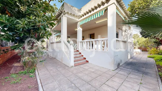 Luminoso y exclusivo chalet independiente en Almardà — 31