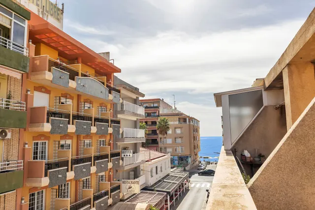 APARTAMENTO DE 3 DORMITORIOS 2 BAÑOS EN TORREVIEJA ( ALICANTE ) — 3