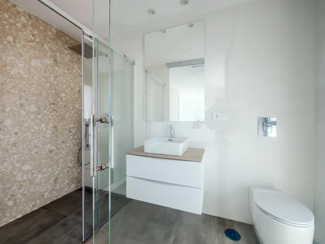 Villa de diseño moderno con vistas al golf — 24