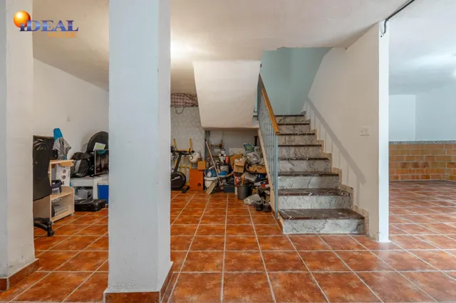 Encantadora Casa Reformada en Ogijares con Vistas y Espacios para Disfrutar — 42