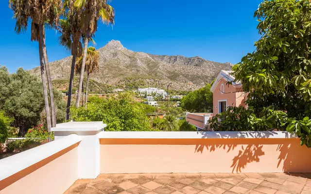 Chalet 20 habitaciones 1785m² en venta - Marbella — 45