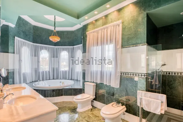 Chalet 5 habitaciones 1325m² en venta - Costa del Sol — 9
