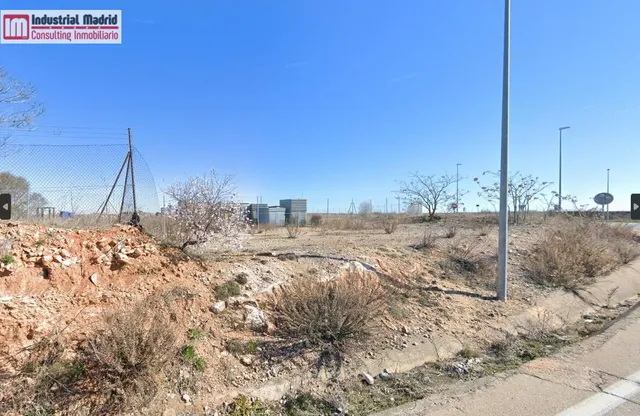Terreno industrial finalista de 35.300m2 en Campo Real - foto 2