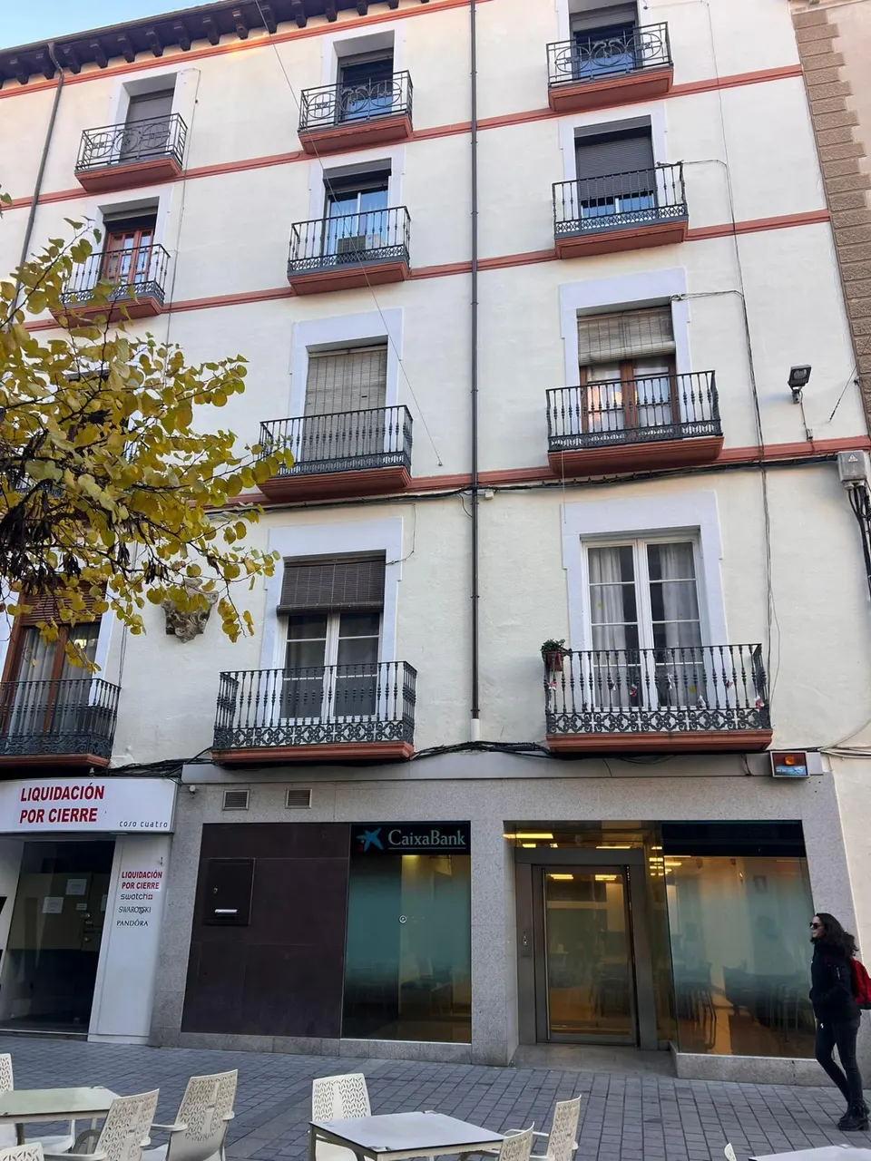 PISO 3 habitaciones EN CUATRO ESQUINAS, PURO CENTRO DE CIUDAD DE HUESCA
