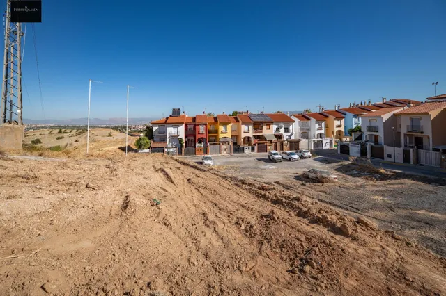 OPORTUNIDAD: SOLAR RESIDENCIAL EN EL CINTURÓN METROPOLITANO DE GRANADA, EN OTURA — 30