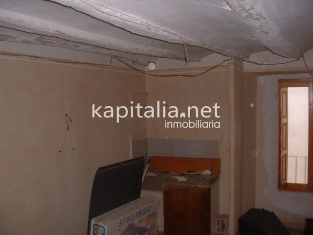 Casa a la venta en La Vila de Ontinyent. — 12
