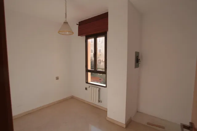 Piso en alquiler junto al Palacio de Congresos, 4 dormitorios, 2 baños — 21