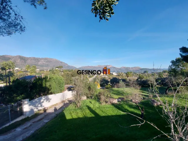 CHALET CON VISTAS ESPECTACULARES Y EN PLENA NATURALEZA - foto 4