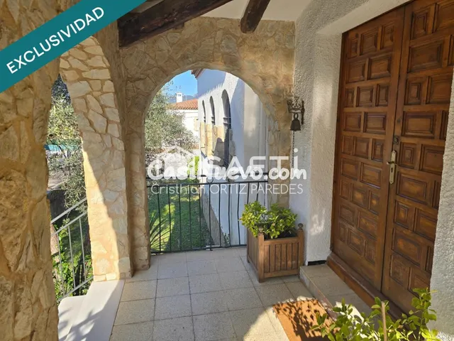 Casa tradicional de 5 habitaciones en una parcela de 2014 m² - foto 4