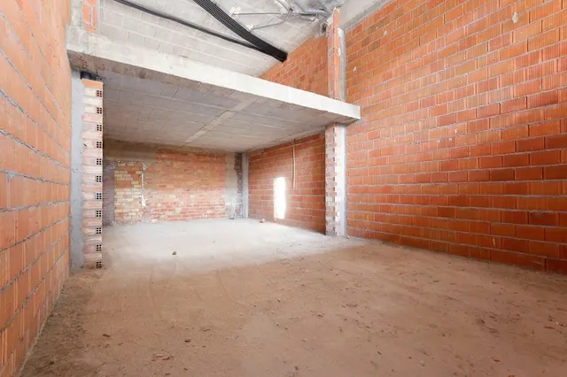 Oportunidad de inversión en local comercial al lado de Constitución. — 15