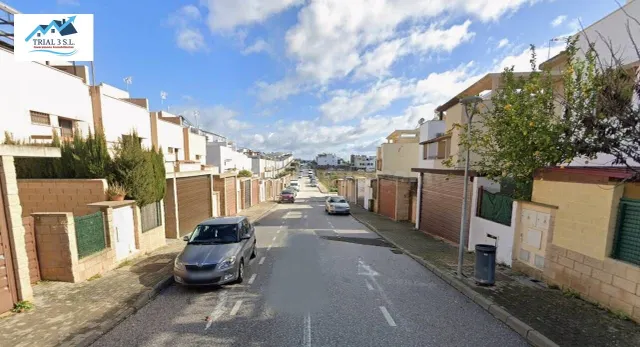 Venta casa en Guillena (Sevilla) — 2