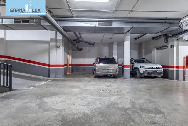 Piso con garaje, trastero y excelente ubicación en Huétor Vega — 18