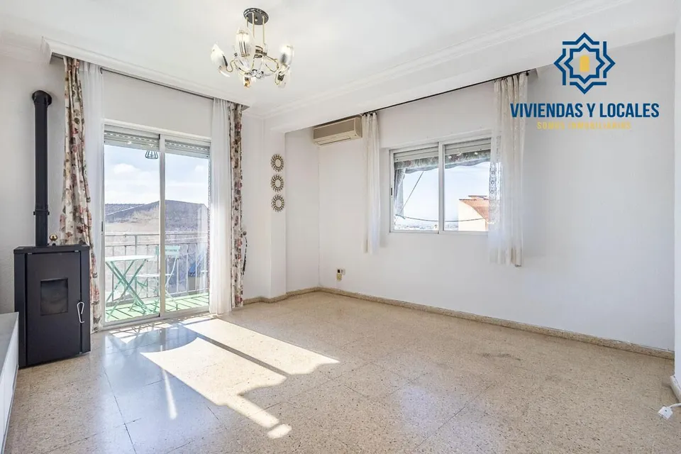 Magnífico piso ideal para invertir o para vivir sin vecinos y con vistas despejadas.
