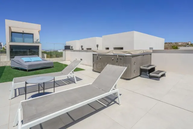 Villa 4 habitaciones 240m² en venta - Pueblo 4 — 44