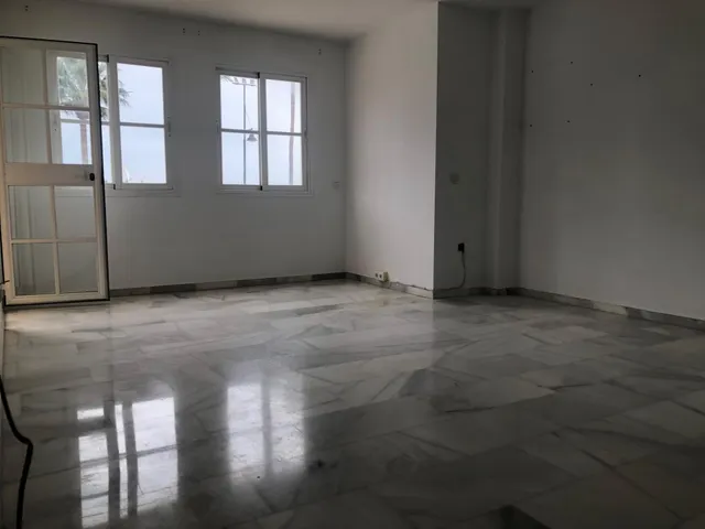 Piso en primera linea de playa en Torremolinos — 23