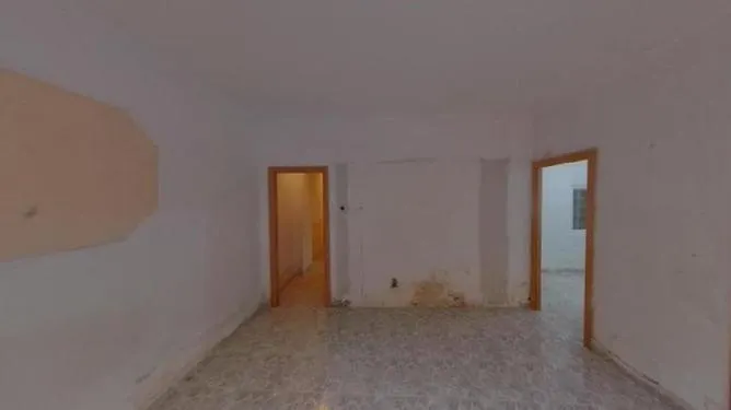 PISO EN VENTA OKUPADO EN C/ SOL - CANOVELLES