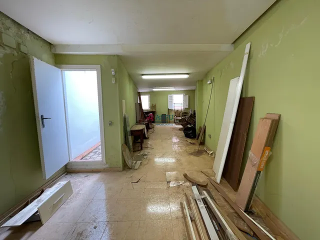 FINCA INDEPENDIENTE JUNTO AL AYUNTAMIENTO — 8