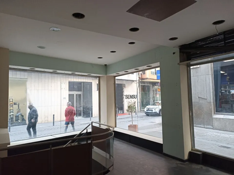 Local comercial en zona prime, con mucho paso.