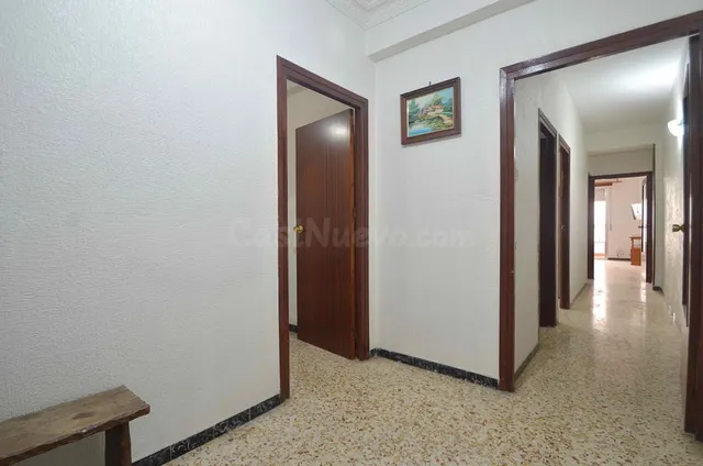 Piso de 4 dormitorios en venta en calle Doctor Carracido. - foto 2