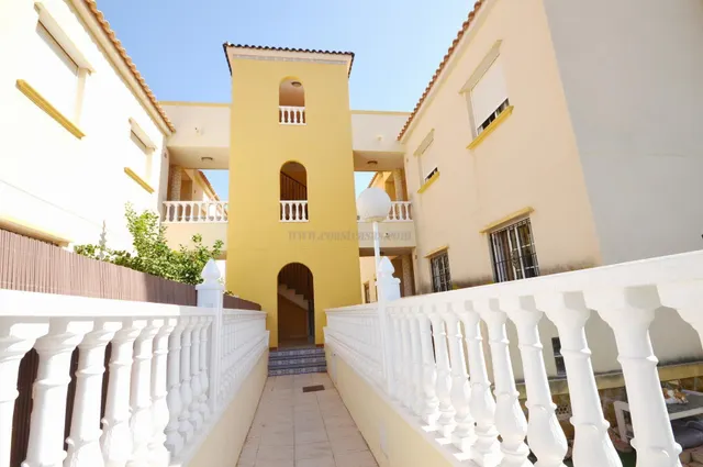 MAGNIFICA VIVIENDA EN PLANTA BAJA CON GRAN TERRAZA Y PISCINA COMUNITARIA — 21