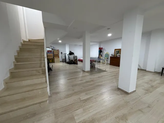 ¡Casa adosada con patio, garaje y sótano en La Victoria, Córdoba! — 41