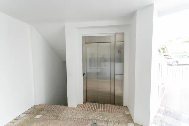 Precioso Atico Triplex de 4 dormitorios en Altos de los Monteros en perfecto estado — 41