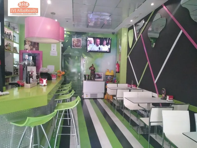 CAFETERIA EN FUNCIONAMIENTO EN VENTA CON TODO SU EQUIPAMIENTO FACULTAD MEDICINA — 3
