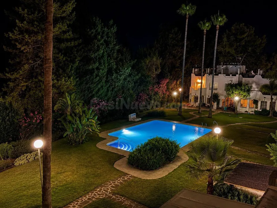 CHALET ADOSADO EN VENTA CL SIRIO-NVA ANDALUCIA 59