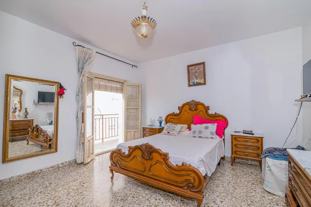 Amplia y Luminosa Casa en el Corazón de Monachil — 22