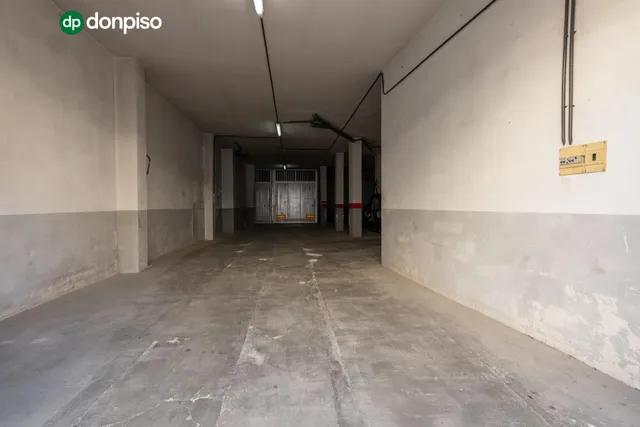Amplio y luminoso piso de 3 dormitorios listo para entrar a vivir junto al metro de Albolote — 45
