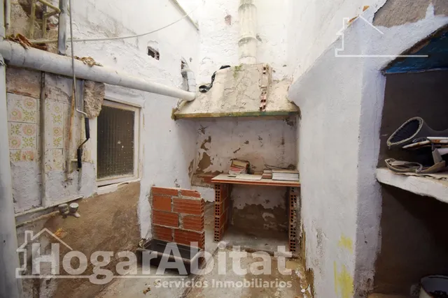CASA MUY AMPLIA PARA REFORMAR, CON TERRAZA Y TRASTERO — 9