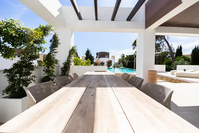 DOS ESPECTACULARES VILLAS RECIÉN TERMINADAS EN EL CENTRO DE MARBELLA — 16