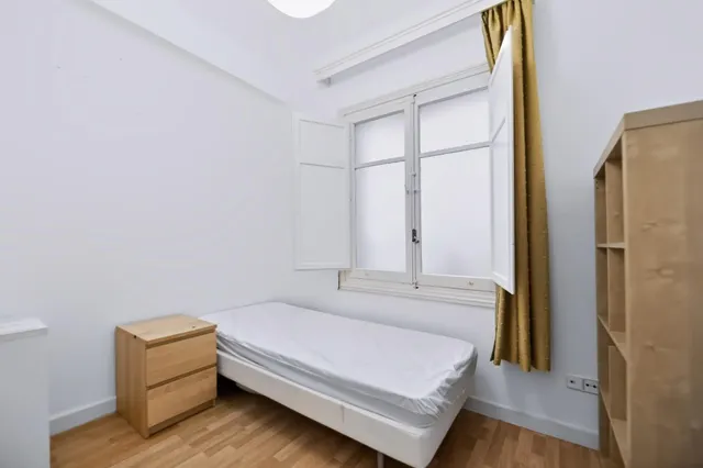 Amplio Piso en Venta en Ciudad Universitaria, Madrid - ¡Oportunidad Única! — 14