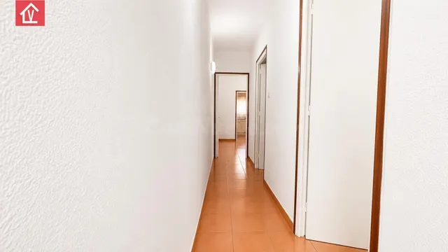 Piso en venta en la zona de La Románica de 3 dormitorios lito para entrar a vivir – La Creu de Barberà — 4